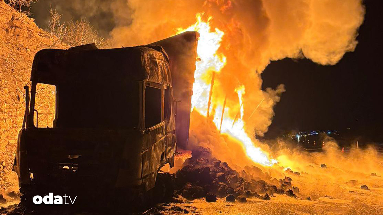 Adana Pozantı’da TIR alev alev yandı